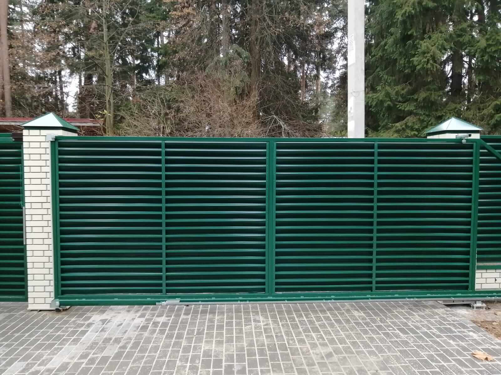 Забор-жалюзи с ламелями ЭКО-Z Зеленый Мох фото3 в Старой Руссе
