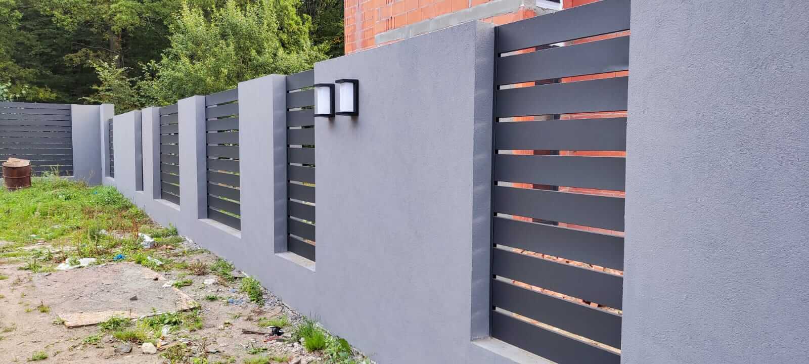 забор из металлопланкена RAL7024 Серый Графит МАТТЕ фото6 в Старой Руссе