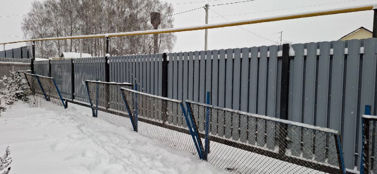 Забор из евроштакетника 27м RAL7024 Серый Графит МАТТЕ фото 5 в Старой Руссе