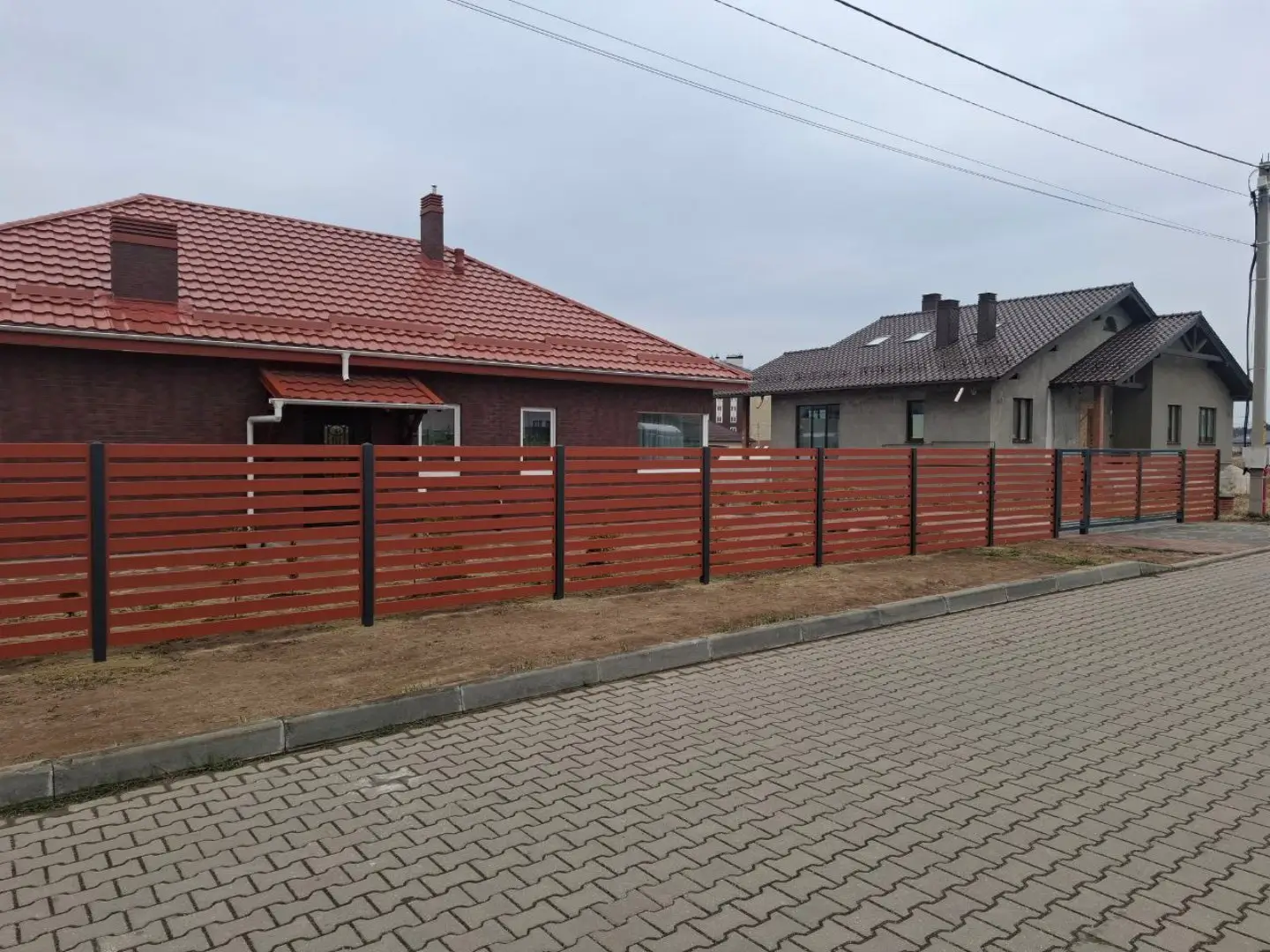 Забор-ранчо из металлопланкена 18м RAL8004 Терракотовый фото 1 в Старой Руссе